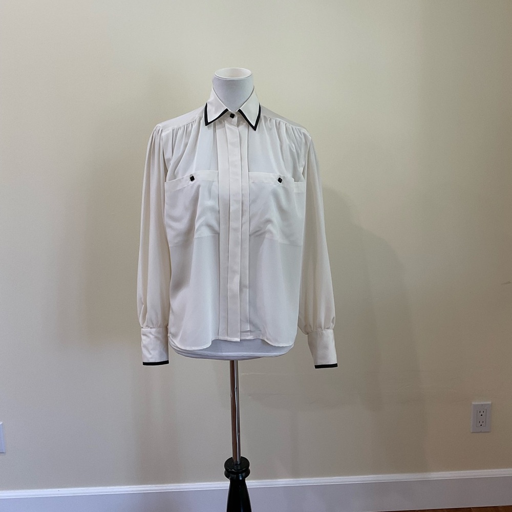 Vintage Women’s Michelle Stuart Classic Cream Colored Women's Blouse